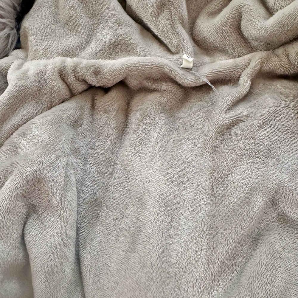 Light Blue Denim Jacket with Faux Fur Collar - Picture 3 of 3